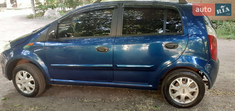 Хэтчбек Chery Kimo 2008 в Кривом Роге