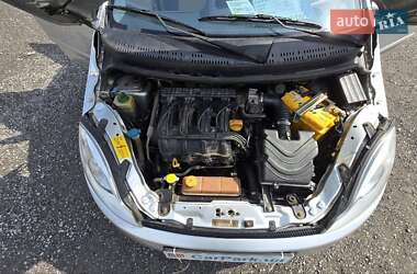 Хэтчбек Chery Kimo 2011 в 