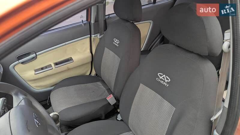 Хэтчбек Chery Kimo 2008 в На Новой Боровой