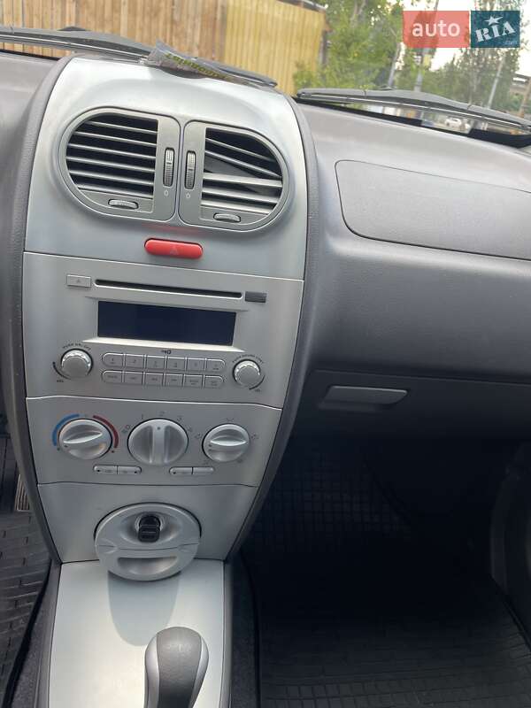 Хетчбек Chery Kimo 2012 в Дніпрі