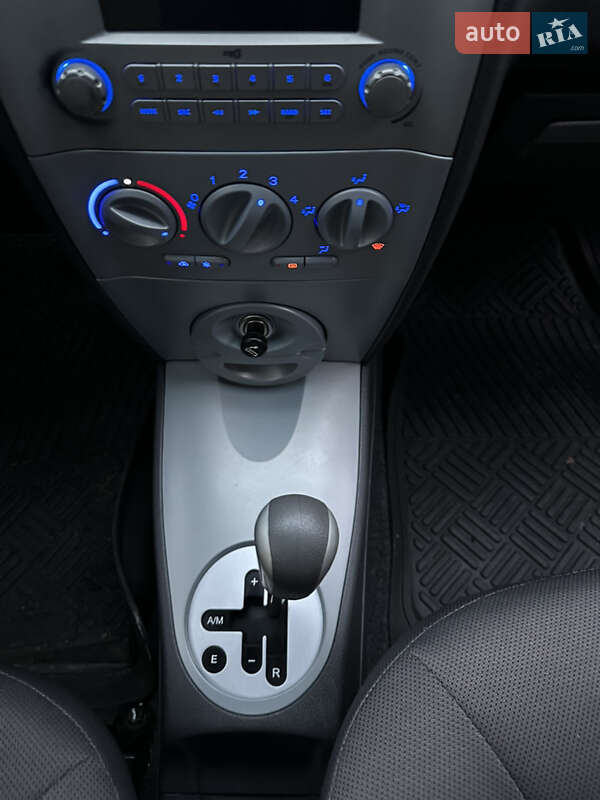 Хэтчбек Chery Kimo 2012 в Киеве фото 6 Хэтчбек Chery Kimo 2012 в Киеве