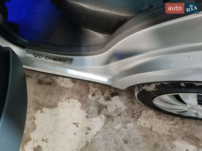 Хэтчбек Chery Kimo 2011 в Кривом Роге