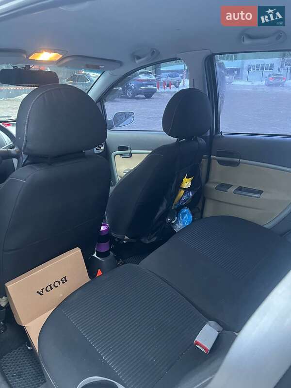 Хэтчбек Chery Kimo 2011 в Киеве фото 9 Хэтчбек Chery Kimo 2011 в Киеве