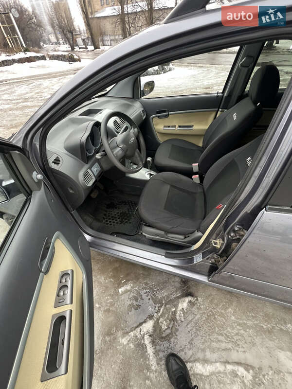 Хэтчбек Chery Kimo 2011 в Киеве фото 10 Хэтчбек Chery Kimo 2011 в Киеве