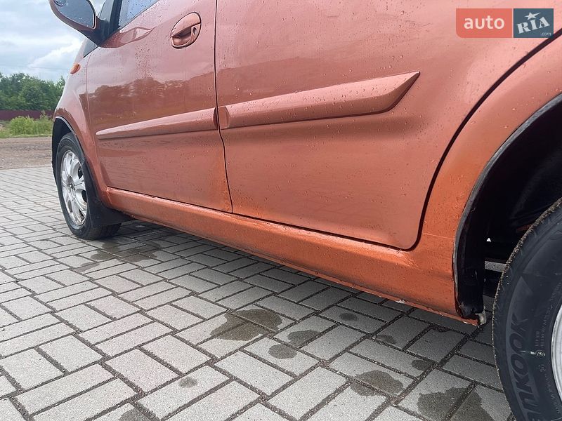 Хэтчбек Chery Kimo 2008 в Коростене