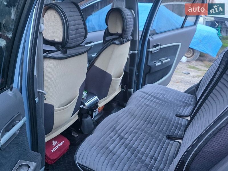 Хэтчбек Chery Kimo 2008 в Верховине