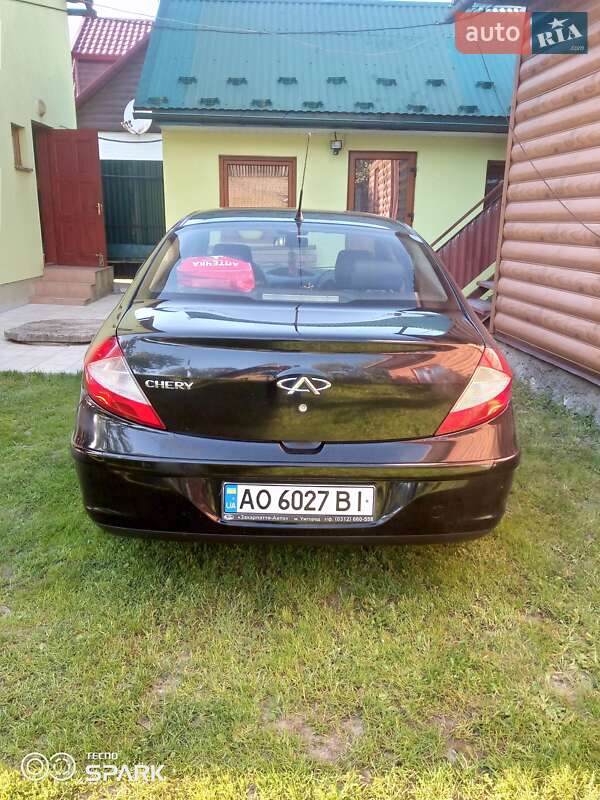 Седан Chery M11 2012 в Рахове