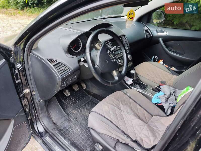 Седан Chery M11 2012 в Теплике
