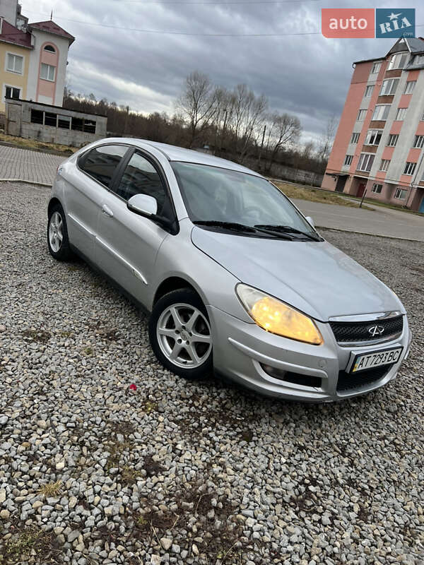 Седан Chery M11 2011 в Долині