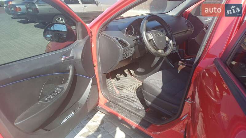 Седан Chery M11 2011 в Нетешине фото 2 Седан Chery M11 2011 в Нетешине
