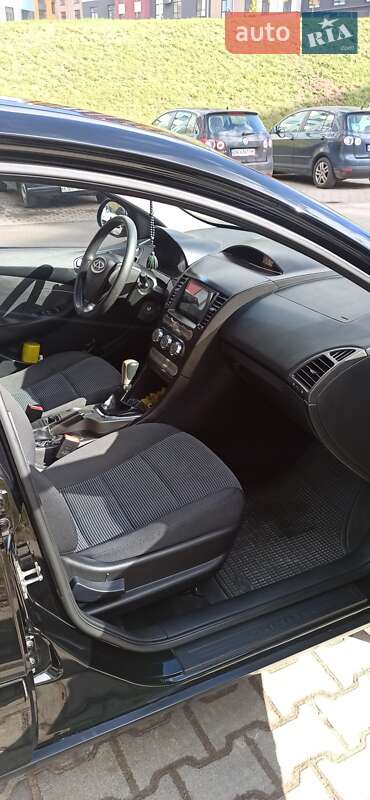 Седан Chery M11 2011 в Ровно