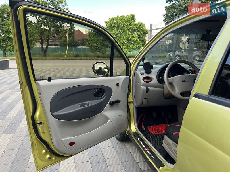 Хетчбек Chery QQ 2008 в Ужгороді