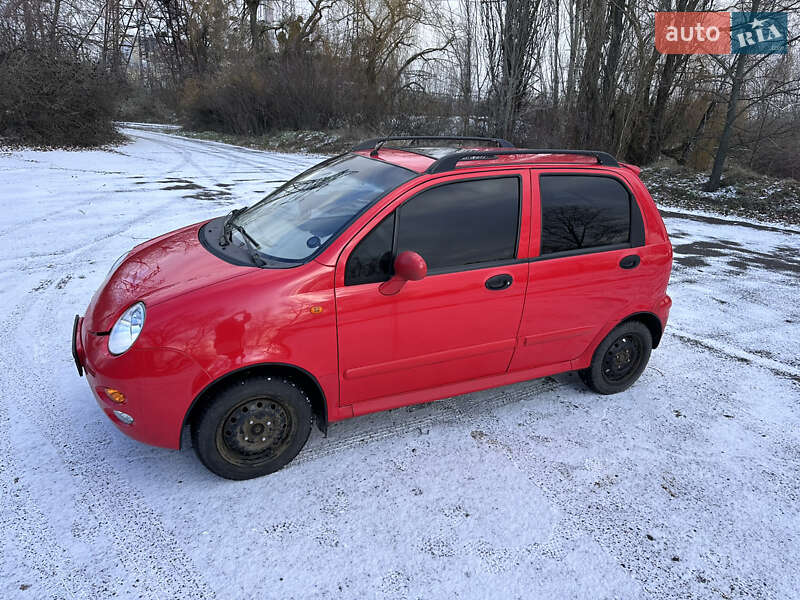 Хэтчбек Chery QQ 2011 в Слобожанском