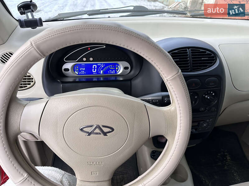 Хэтчбек Chery QQ 2011 в Слобожанском