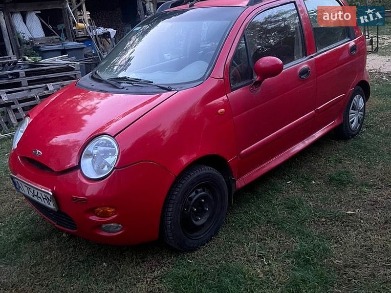 Хэтчбек Chery QQ 2011 в Ржищеве