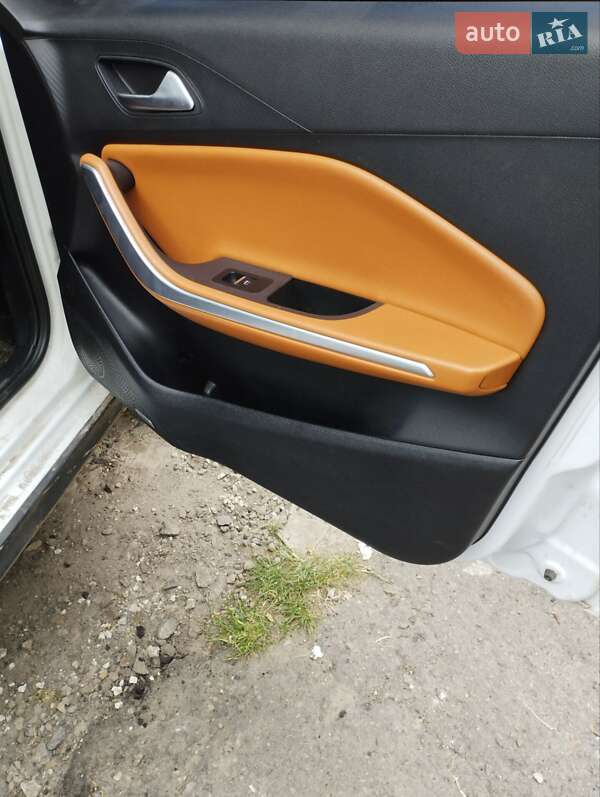 Внедорожник / Кроссовер Chery Tiggo 2 2018 в Монастырище фото 8 Внедорожник / Кроссовер Chery Tiggo 2 2018 в Монастырище