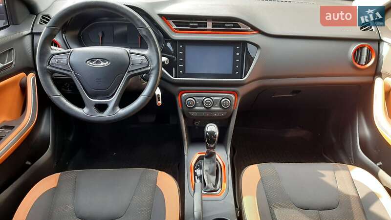 Внедорожник / Кроссовер Chery Tiggo 2 2017 в Харькове