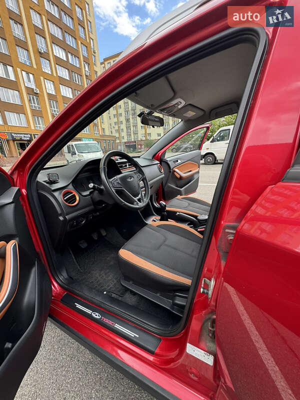 Внедорожник / Кроссовер Chery Tiggo 2 2018 в Киеве
