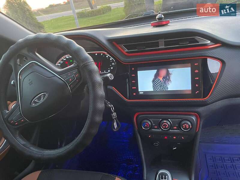 Позашляховик / Кросовер Chery Tiggo 2 2017 в Липовці фото 4 Позашляховик / Кросовер Chery Tiggo 2 2017 в Липовці