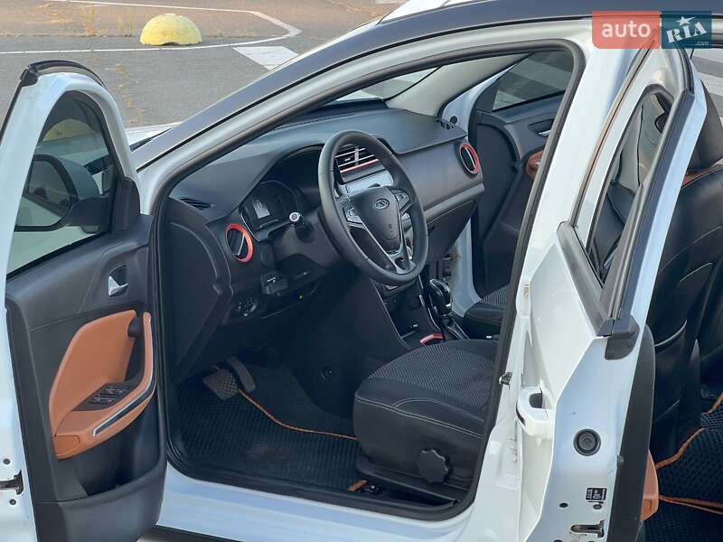 Внедорожник / Кроссовер Chery Tiggo 2 2020 в Киеве