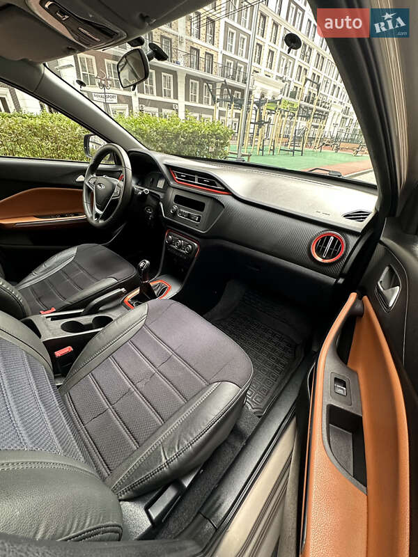 Внедорожник / Кроссовер Chery Tiggo 2 2020 в Киеве