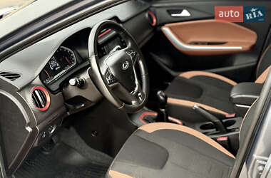 Позашляховик / Кросовер Chery Tiggo 2 2020 в 