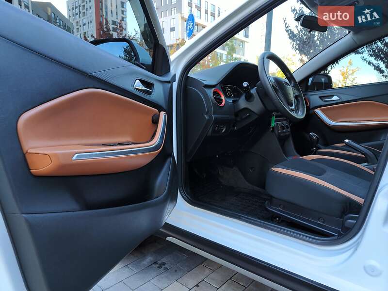 Позашляховик / Кросовер Chery Tiggo 2 2020 в Києві