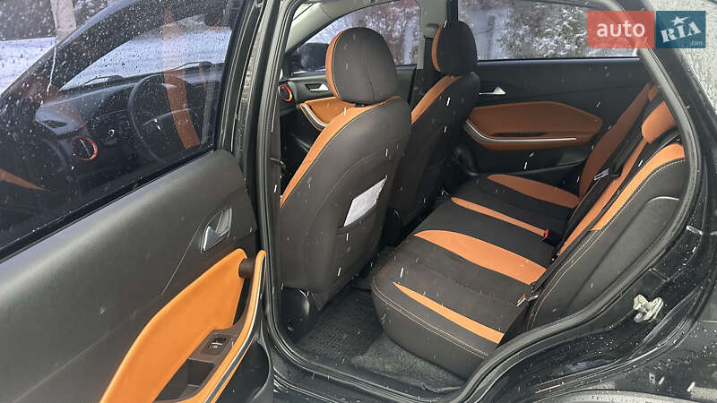 Внедорожник / Кроссовер Chery Tiggo 2 2018 в Киеве фото 27 Внедорожник / Кроссовер Chery Tiggo 2 2018 в Киеве