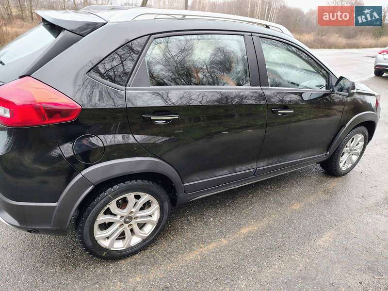 Позашляховик / Кросовер Chery Tiggo 2 2017 в Києві