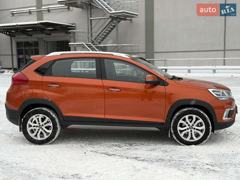 Внедорожник / Кроссовер Chery Tiggo 2 2020 в Киеве