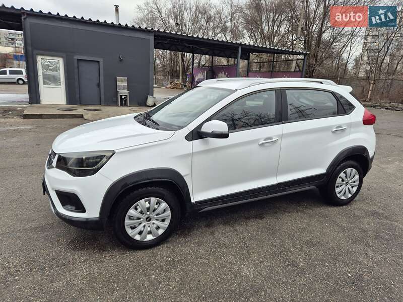 Внедорожник / Кроссовер Chery Tiggo 2 2019 в Запорожье