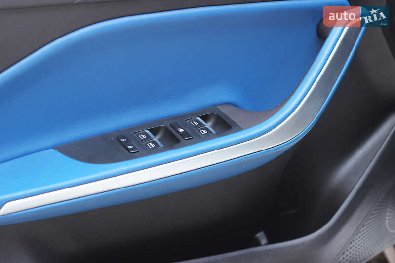 Внедорожник / Кроссовер Chery Tiggo 3 2019 в Житомире