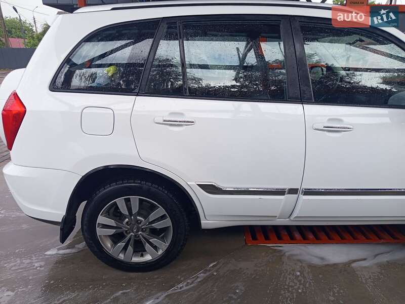 Внедорожник / Кроссовер Chery Tiggo 3 2017 в Смеле