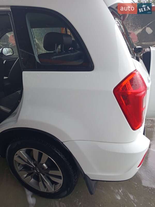 Внедорожник / Кроссовер Chery Tiggo 3 2017 в Смеле