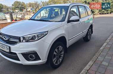 Внедорожник / Кроссовер Chery Tiggo 3 2017 в Киеве