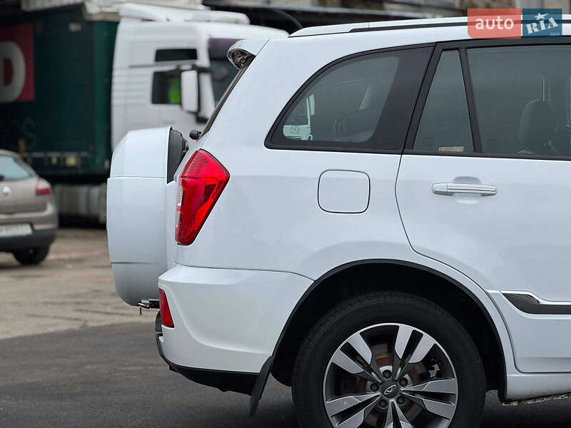 Внедорожник / Кроссовер Chery Tiggo 3 2017 в Киеве