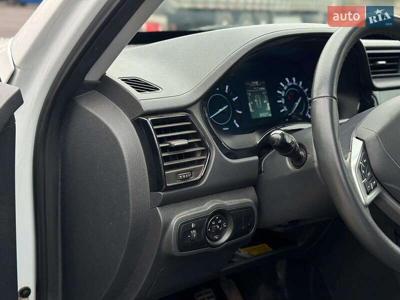 Внедорожник / Кроссовер Chery Tiggo 3 2017 в Киеве