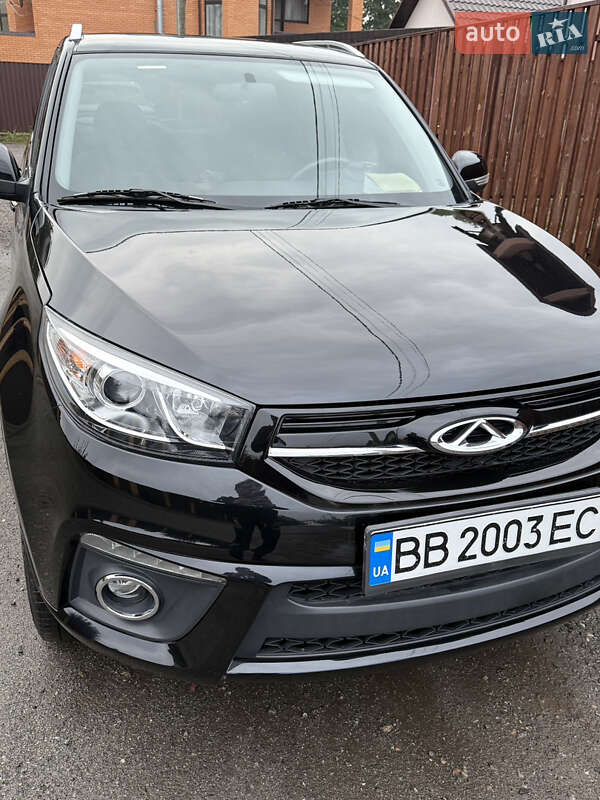 Позашляховик / Кросовер Chery Tiggo 3 2020 в 