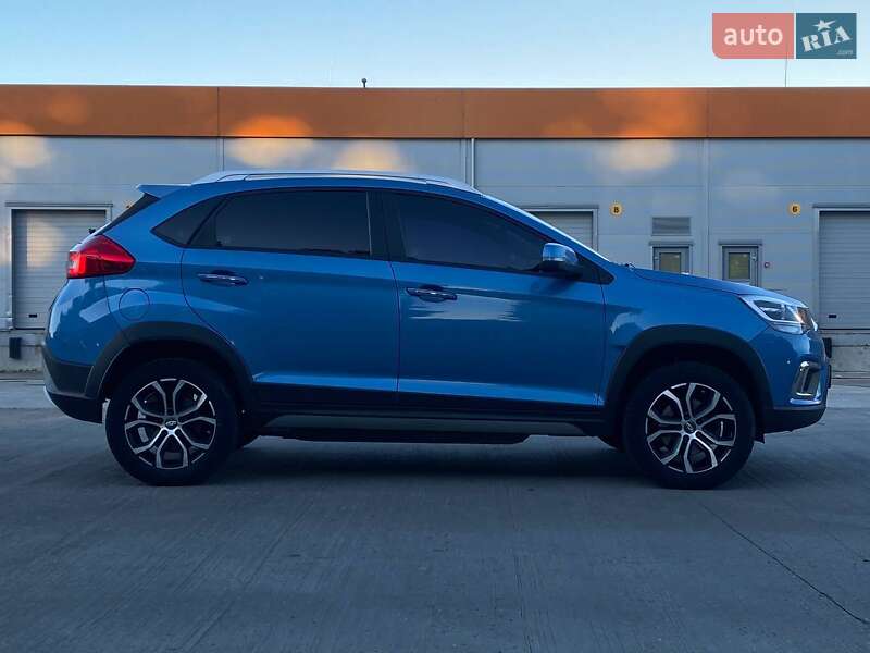 Внедорожник / Кроссовер Chery Tiggo 3xe 2018 в Киеве фото 13 Внедорожник / Кроссовер Chery Tiggo 3xe 2018 в Киеве