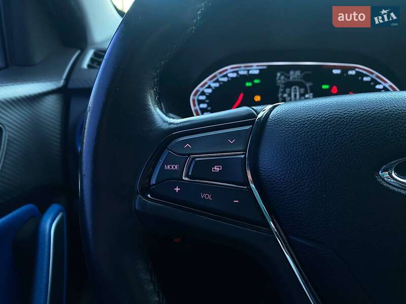 Внедорожник / Кроссовер Chery Tiggo 3xe 2018 в Киеве