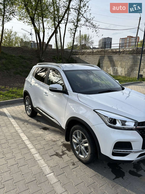 Внедорожник / Кроссовер Chery Tiggo 4 2022 в Хмельницком