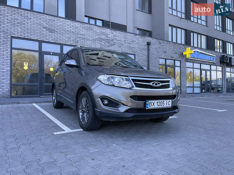 Внедорожник / Кроссовер Chery Tiggo 5 2016 в Хмельницком