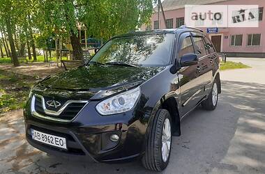 Позашляховик / Кросовер Chery Tiggo 2014 в 