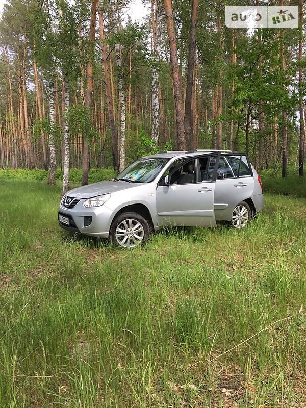 Внедорожник / Кроссовер Chery Tiggo 2014 в Киеве фото 12 Внедорожник / Кроссовер Chery Tiggo 2014 в Киеве
