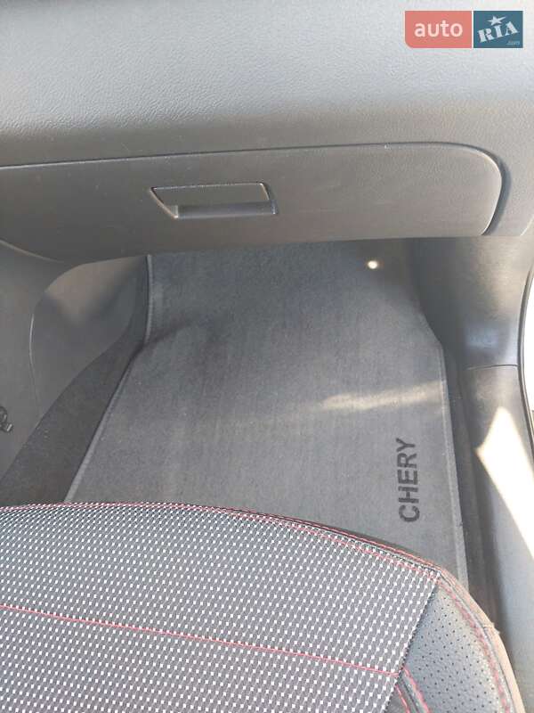 Позашляховик / Кросовер Chery Tiggo 2014 в Кривому Розі