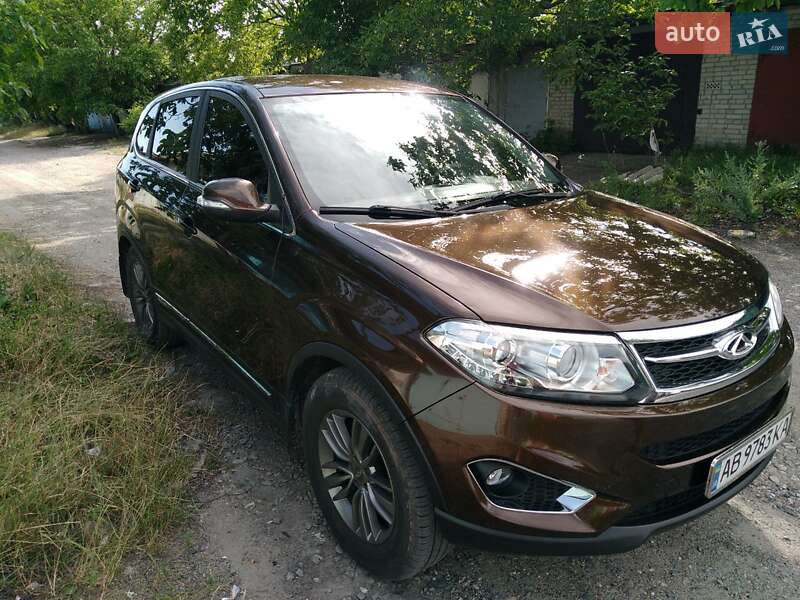 Внедорожник / Кроссовер Chery Tiggo 2016 в Ладыжине