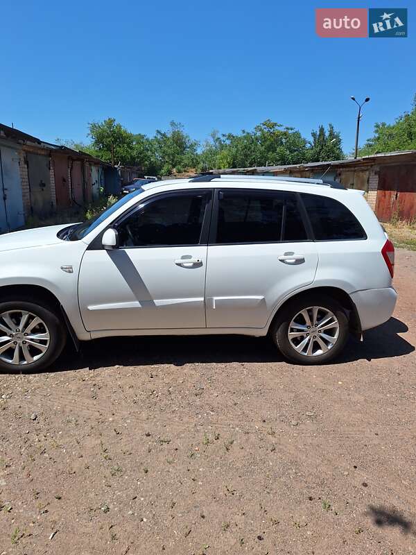 Внедорожник / Кроссовер Chery Tiggo 2014 в Кривом Роге