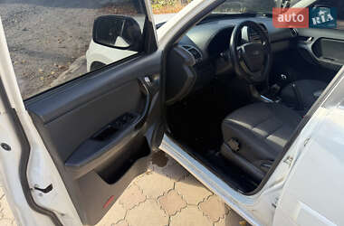 Внедорожник / Кроссовер Chery Tiggo 2013 в 