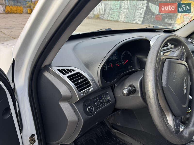 Позашляховик / Кросовер Chery Tiggo 2013 в Запоріжжі фото 15 Позашляховик / Кросовер Chery Tiggo 2013 в Запоріжжі