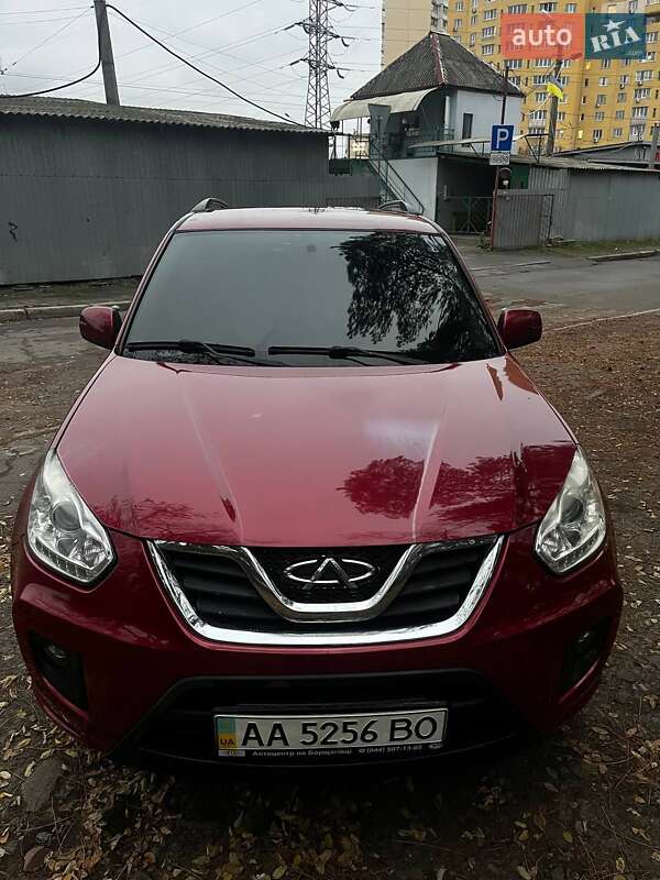 Позашляховик / Кросовер Chery Tiggo 2014 в Києві